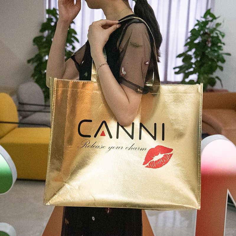 canni-gift-bag-pochette-cadeau-dor-e-4150-manucure image 7