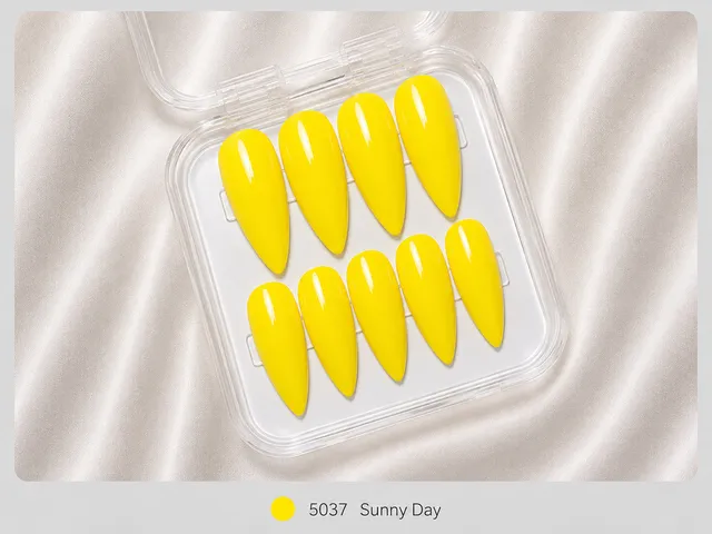 cnth-nails-press-on-nails-sunny-day-faux-ongles-jaune-brillant-x10 image 1